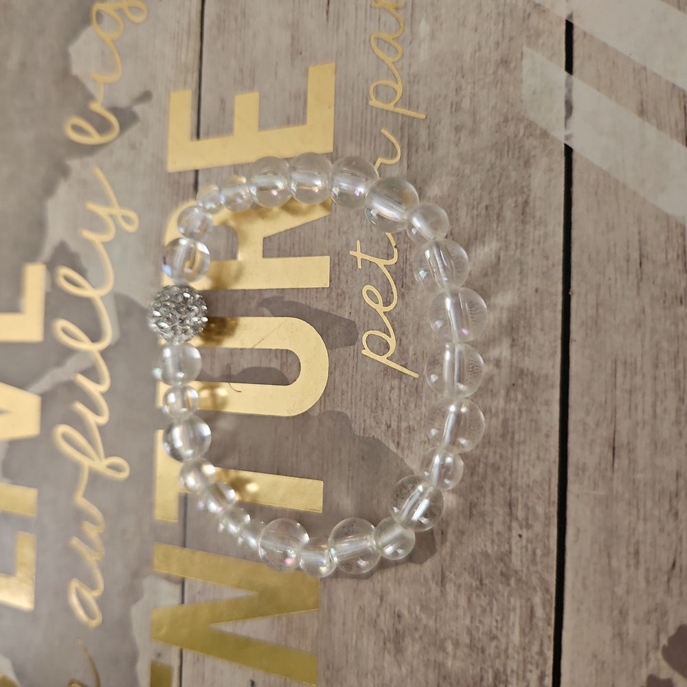 Bracelets - Picture 4 of 8